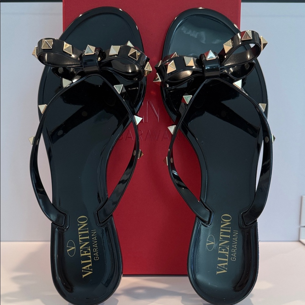 Valentino Rockstud Sandals Black
